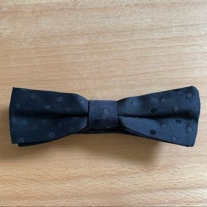 2/60$ NWOT Dolce & Gabbana Silk bow tie